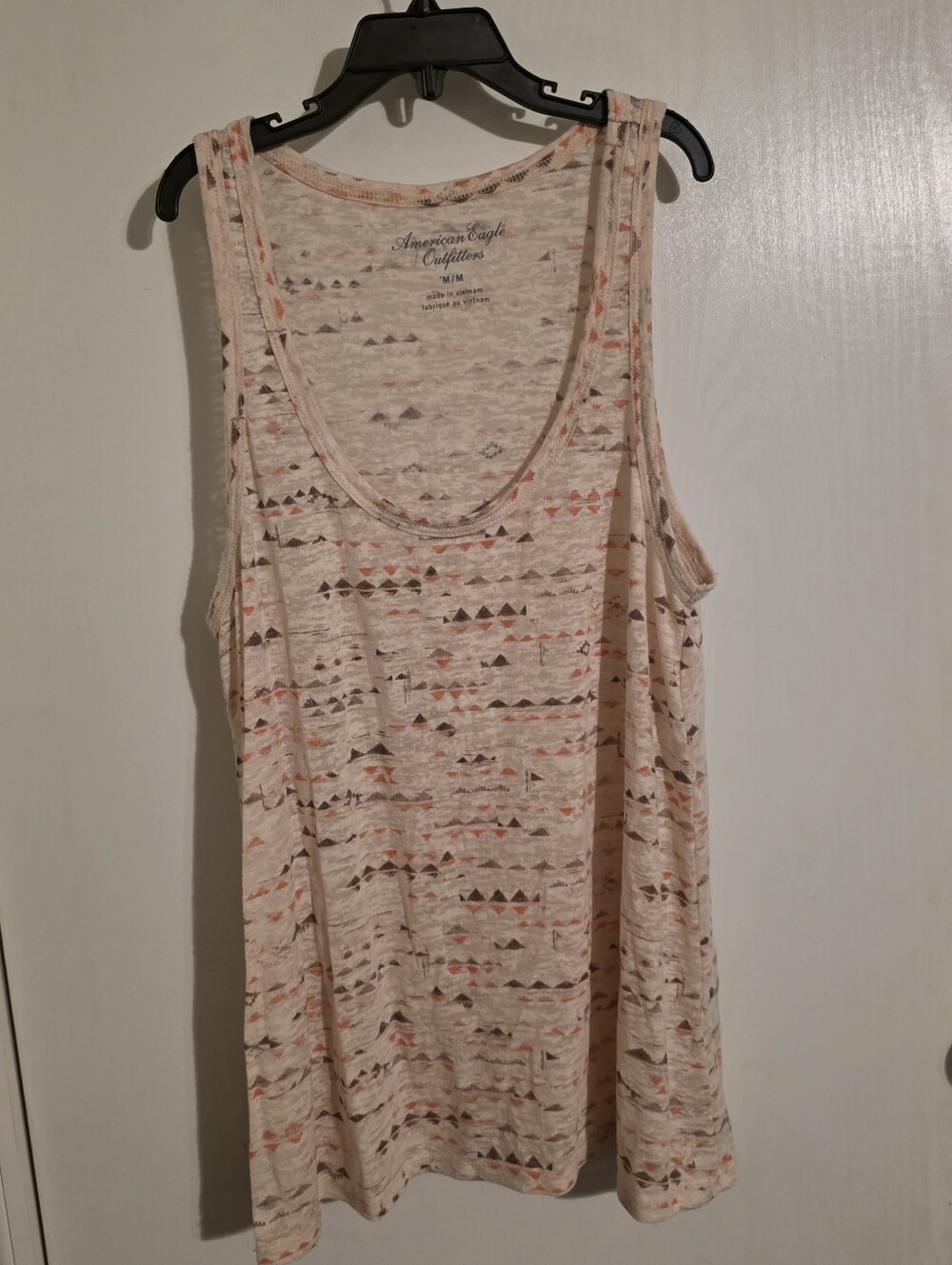 AMERICAN EAGLE tank top Woman’s Medium Pink & Brown Scoop Neck Aztec Print